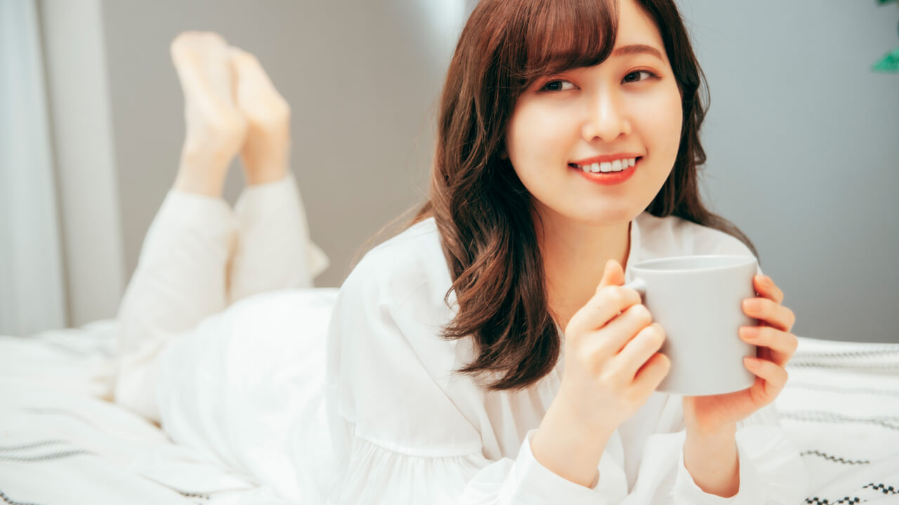 ベッドでジュース