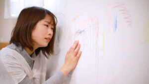 これで気分もスッキリ壁紙の汚れの落とし方